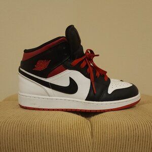 Air Jordan 1 Mid Size 7Y